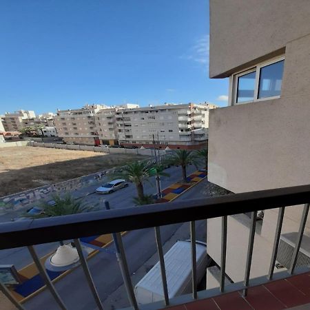 Studio Met Ideale Ligging Torrevieja Extérieur photo
